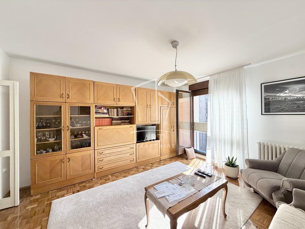 Slika 2 - Vidikovački venac, Troiposoban stan za izdavanje, 82m2, 600€