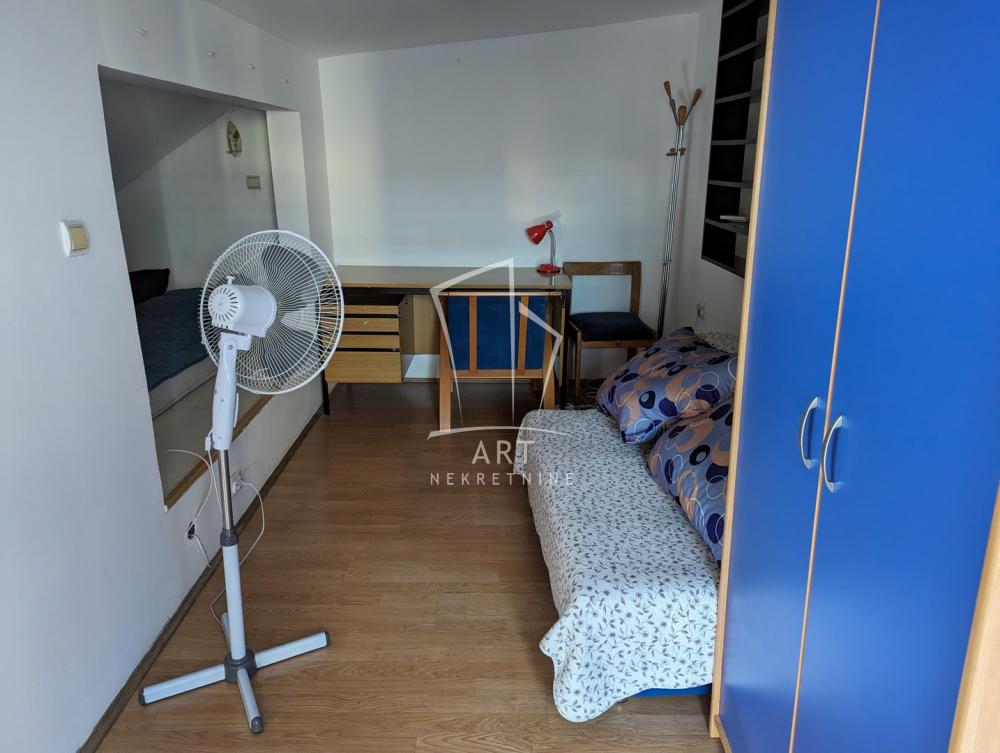 Slika 9 - Vojvode Dragomira, Jednoiposoban stan za izdavanje, 6m2, 500€