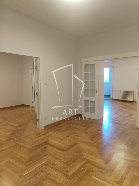 Slika 2 - Braće Jugovića, Petosoban stan za izdavanje, 100m2, 1.800€