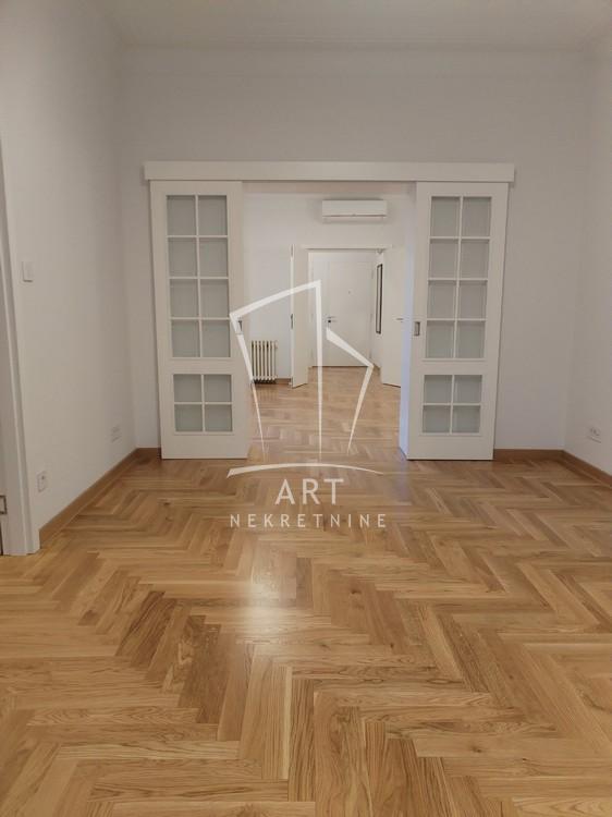 Slika 3 - Braće Jugovića, Petosoban stan za izdavanje, 100m2, 1.800€