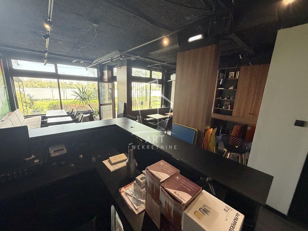 Slika 4 - Dunavski kej,  Lokal za izdavanje, 48m2, 1.000€