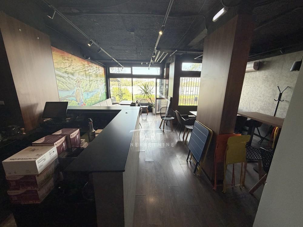 Slika 5 - Dunavski kej,  Lokal za izdavanje, 48m2, 1.000€