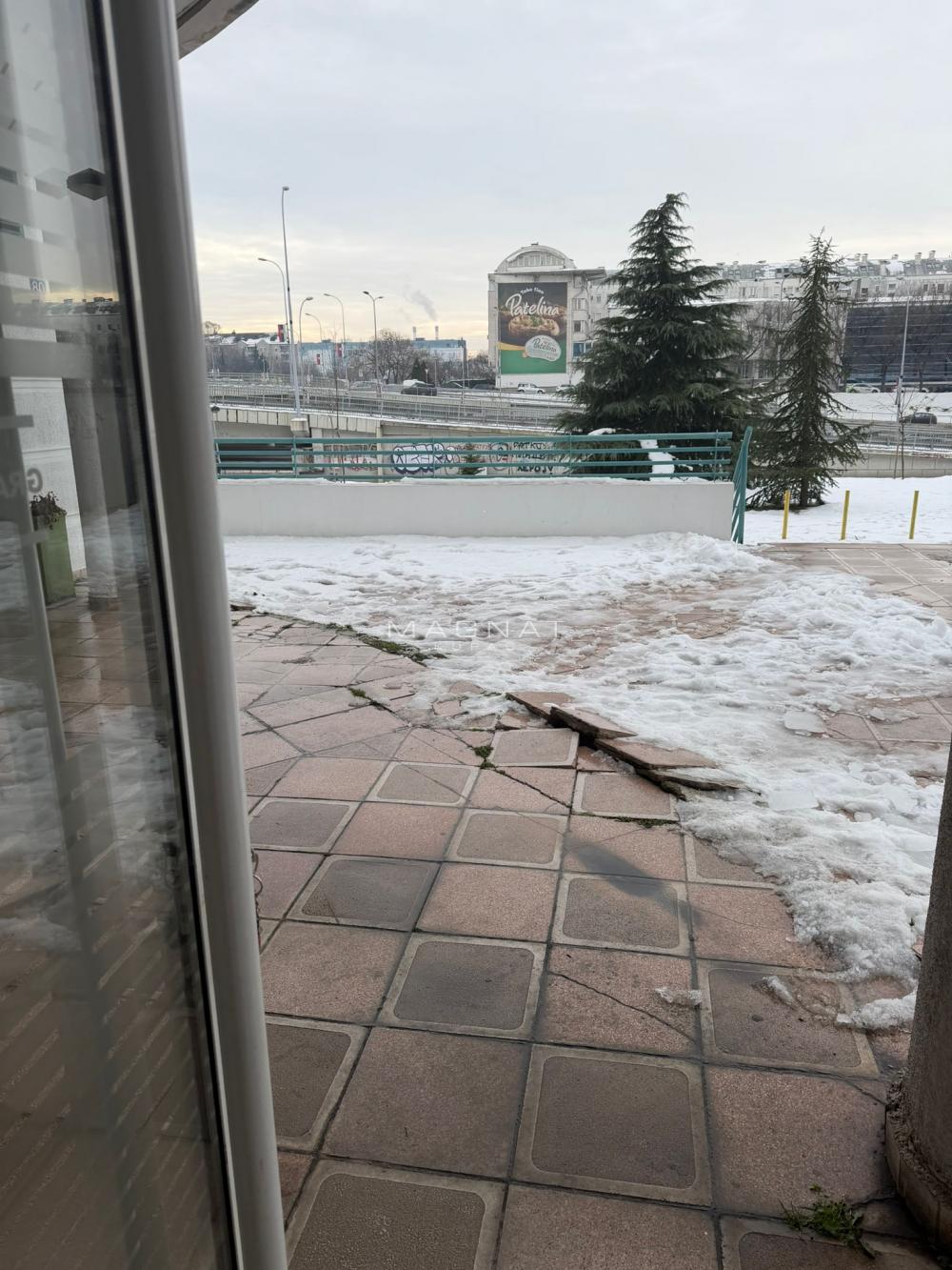 Slika 5 - Bulevar Arsenija Čarnojevića,  Lokal na prodaju, 65m2, 190.000€