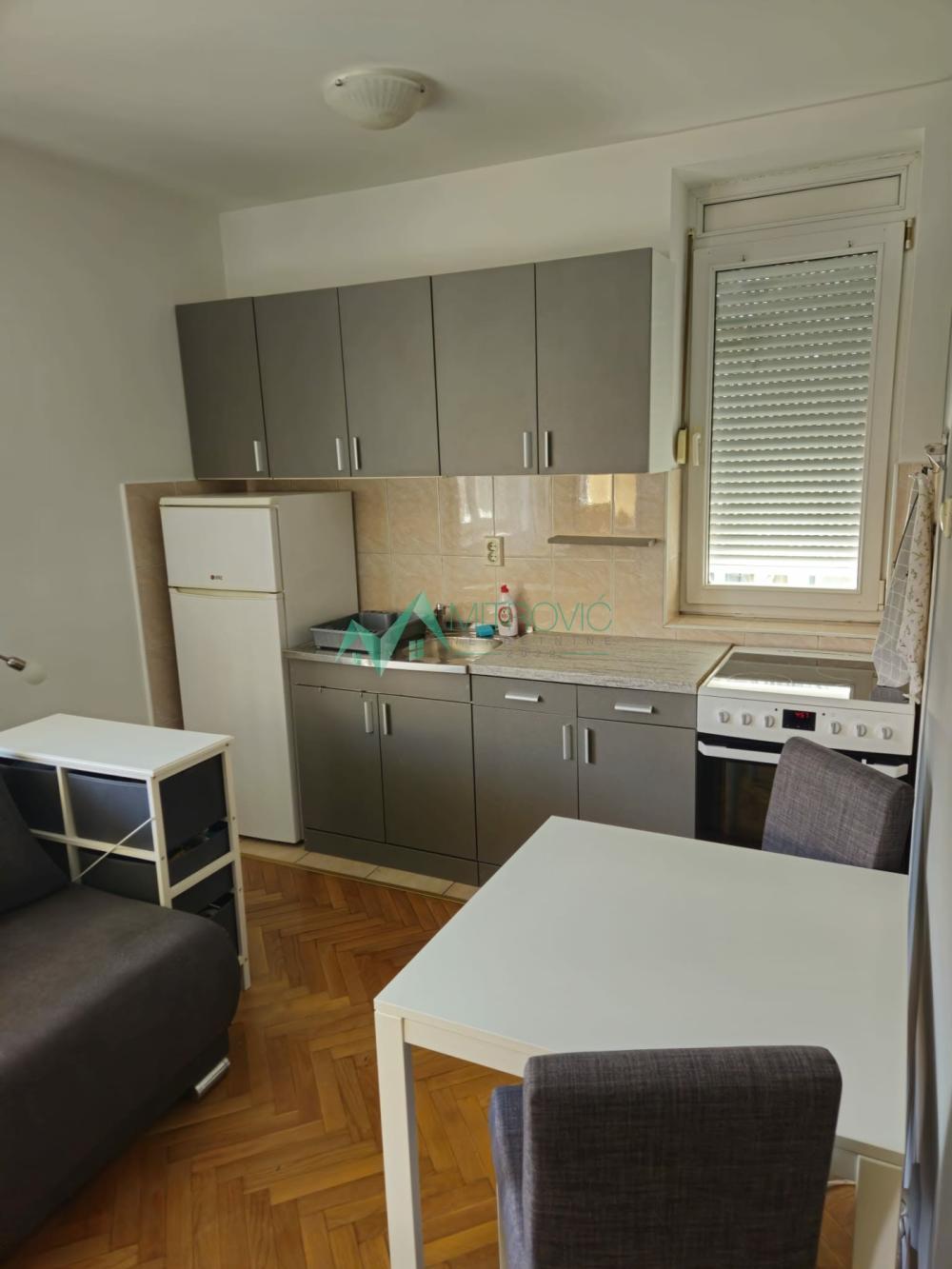 Slika 1 - Jednoiposoban stan za izdavanje, 30m2, 370€