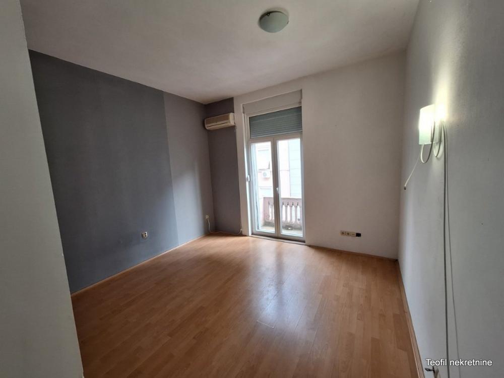 Slika 1 - Molerova, Dvoiposoban stan za izdavanje, 60m2, 650€