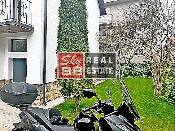 Slika 1 -  Kuća na prodaju, 233m2, 450.000€