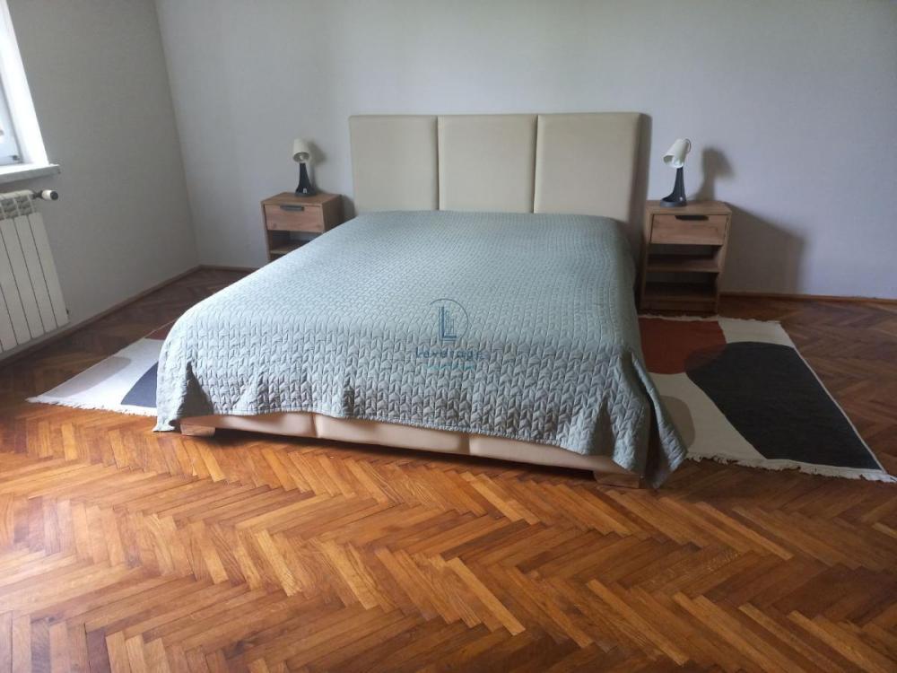 Slika 4 - Palmotićeva, Troiposoban stan za izdavanje, 120m2, 1.300€