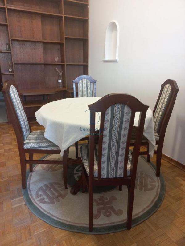 Slika 9 - Palmotićeva, Troiposoban stan za izdavanje, 120m2, 1.300€