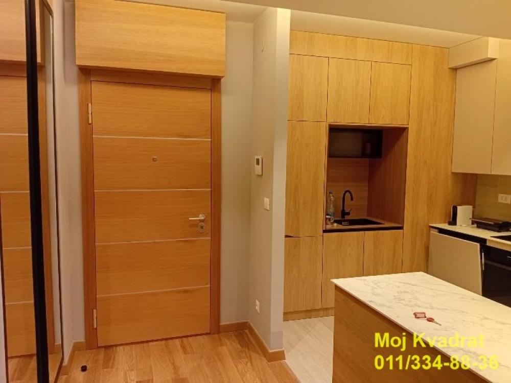 Slika 3 - Trosoban stan za izdavanje, 98m2, 2.000€