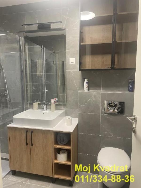 Slika 8 - Trosoban stan za izdavanje, 98m2, 2.000€