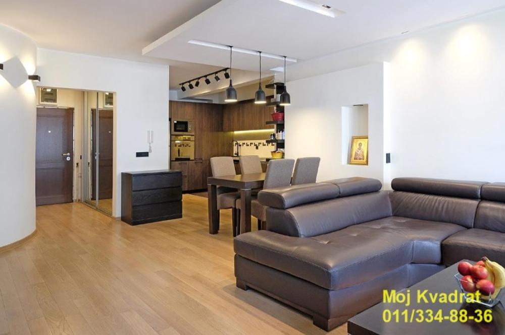 Slika 1 - Četvorosoban stan na prodaju, 102m2, 450.000€