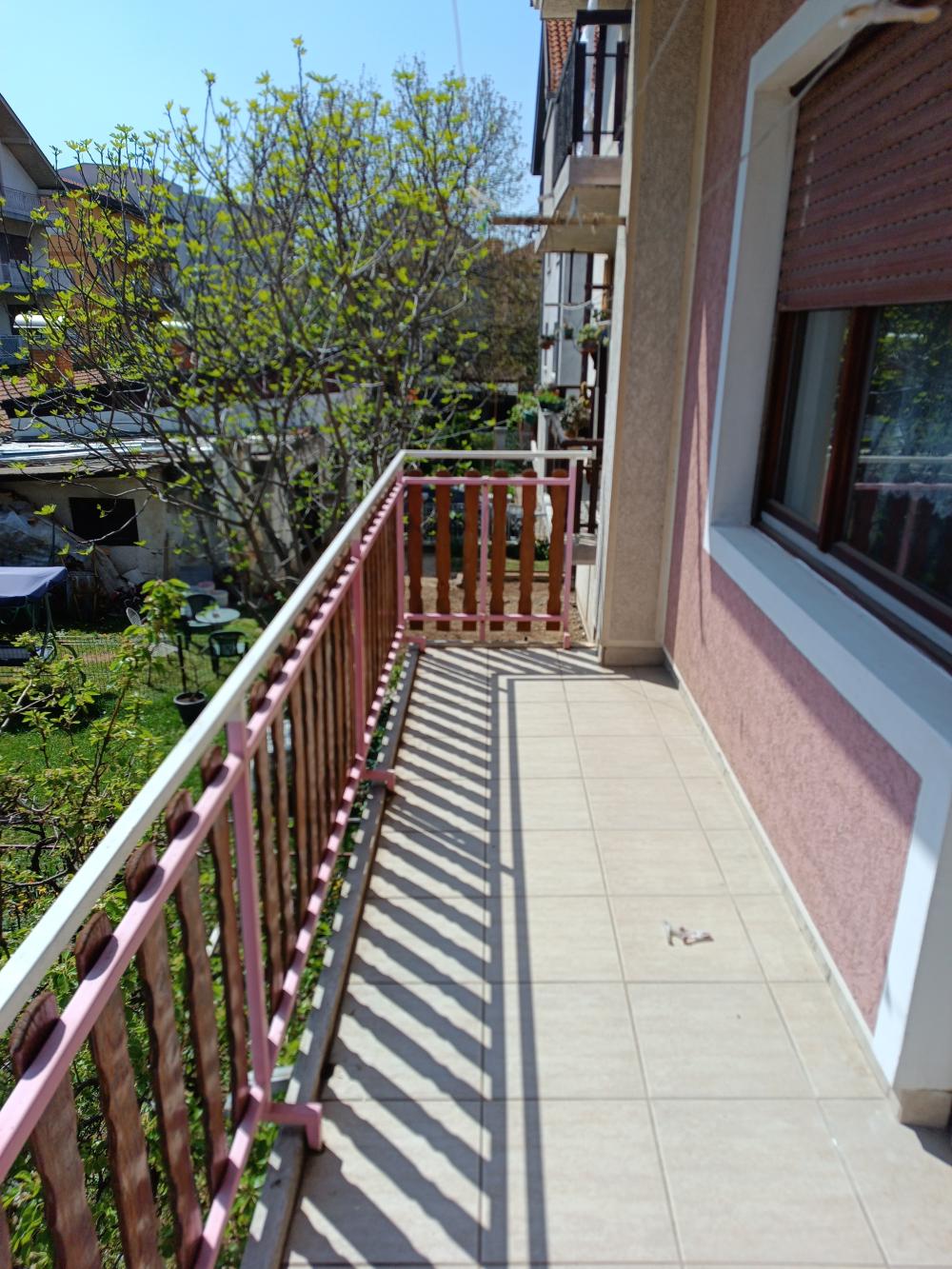 Slika 1 - Trosoban stan za izdavanje, 100m2, 350€