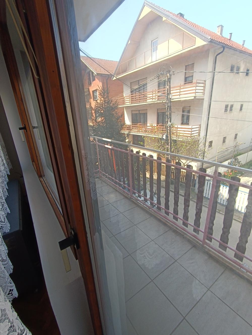 Slika 8 - Trosoban stan za izdavanje, 100m2, 350€