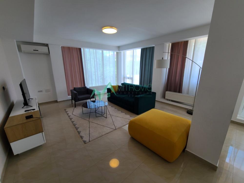 Slika 1 - Dvosoban stan za izdavanje, 73m2, 650€