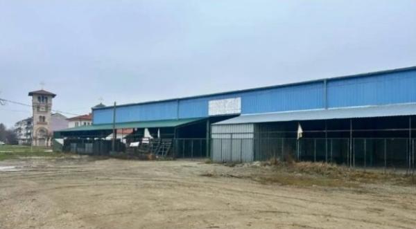 Slika 4 - Backa Palanka,  Lokal za izdavanje, 600m2, 1€