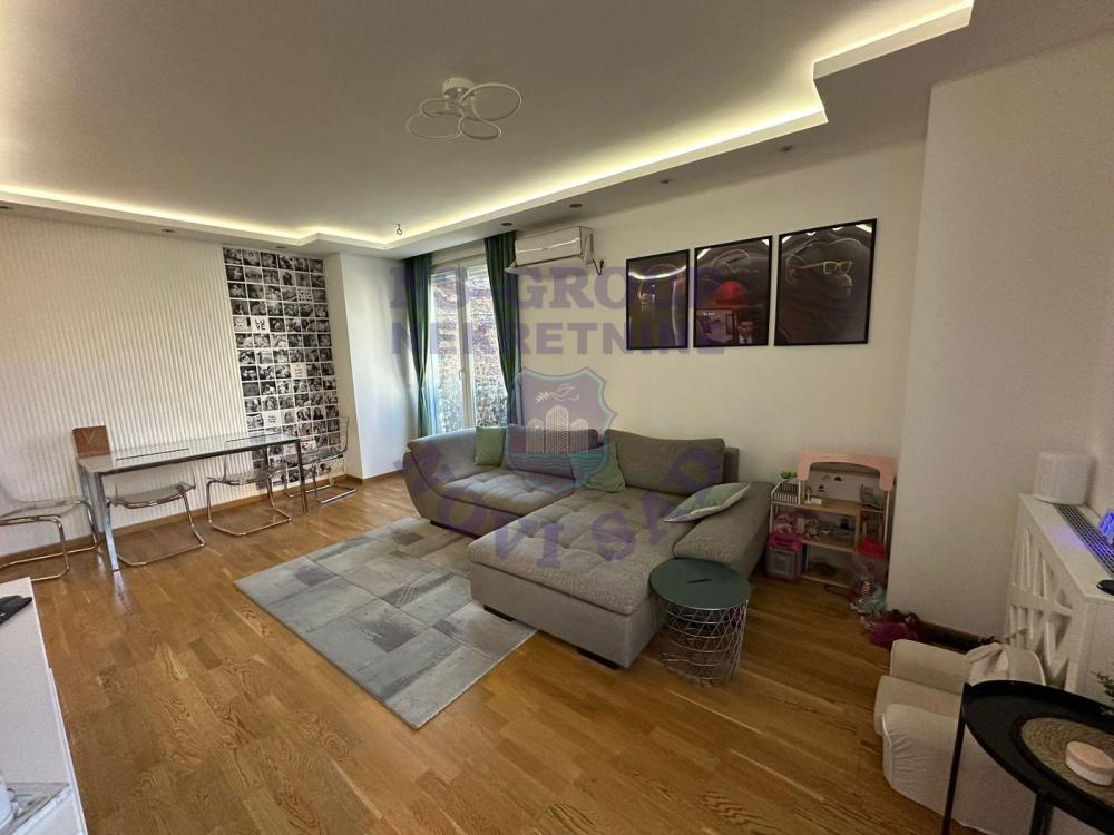 Slika 1 - Četvorosoban stan na prodaju, 75m2, 236.900€