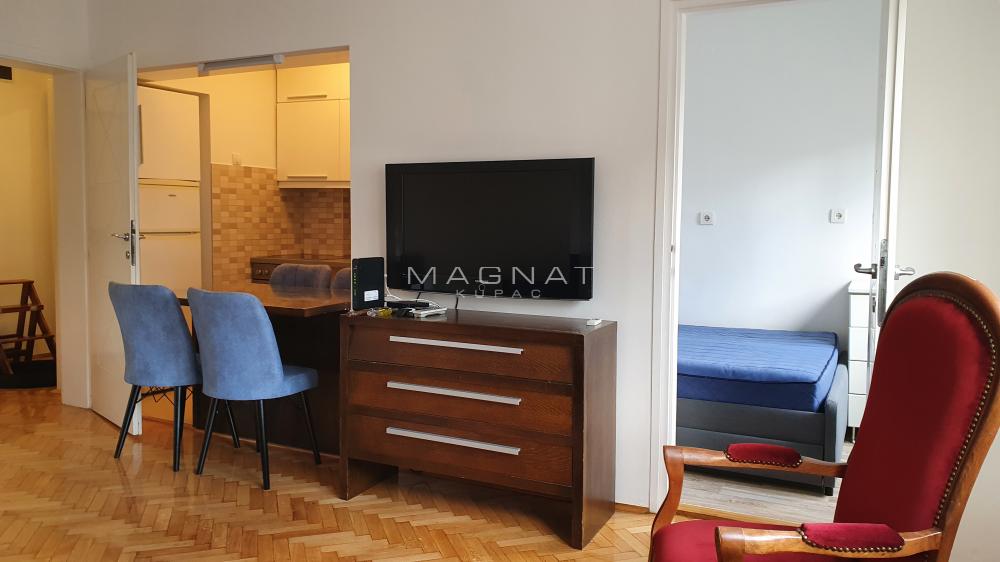 Slika 2 - Sarajevska, Jednoiposoban stan za izdavanje, 34m2, 450€