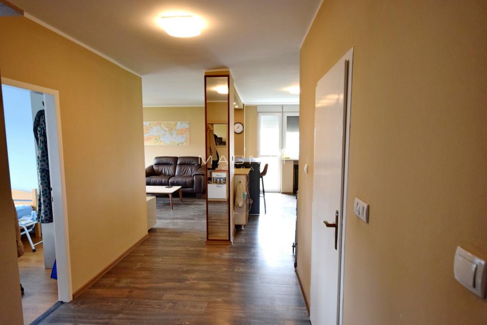 Slika 11 - Karađorđev Trg, Dvosoban stan na prodaju, 58m2, 230.000€