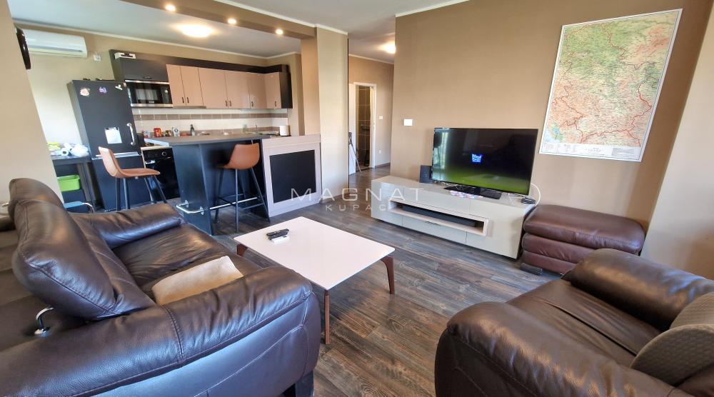 Glavna slika -Karađorđev Trg, Dvosoban stan na prodaju, 58m2, 230.000€