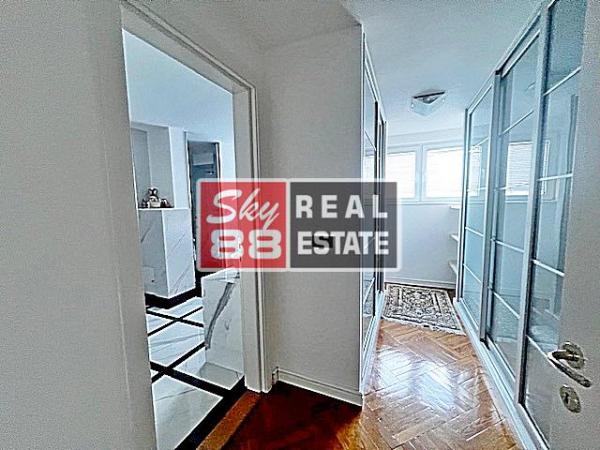 Slika 5 -  Kuća na prodaju, 300m2, 1.200.000€