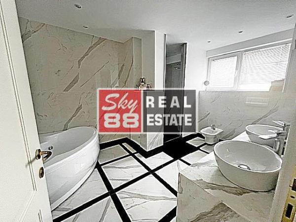 Slika 7 -  Kuća na prodaju, 300m2, 1.200.000€