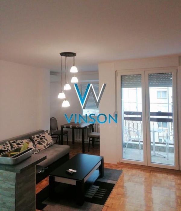 Glavna slika -Bulevar Cara Lazara,  Stan za izdavanje, 30m2, 300€