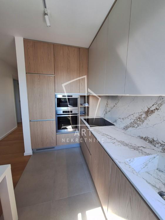 Slika 5 - Cara Dušana, Dvoiposoban stan za izdavanje, 68m2, 790€