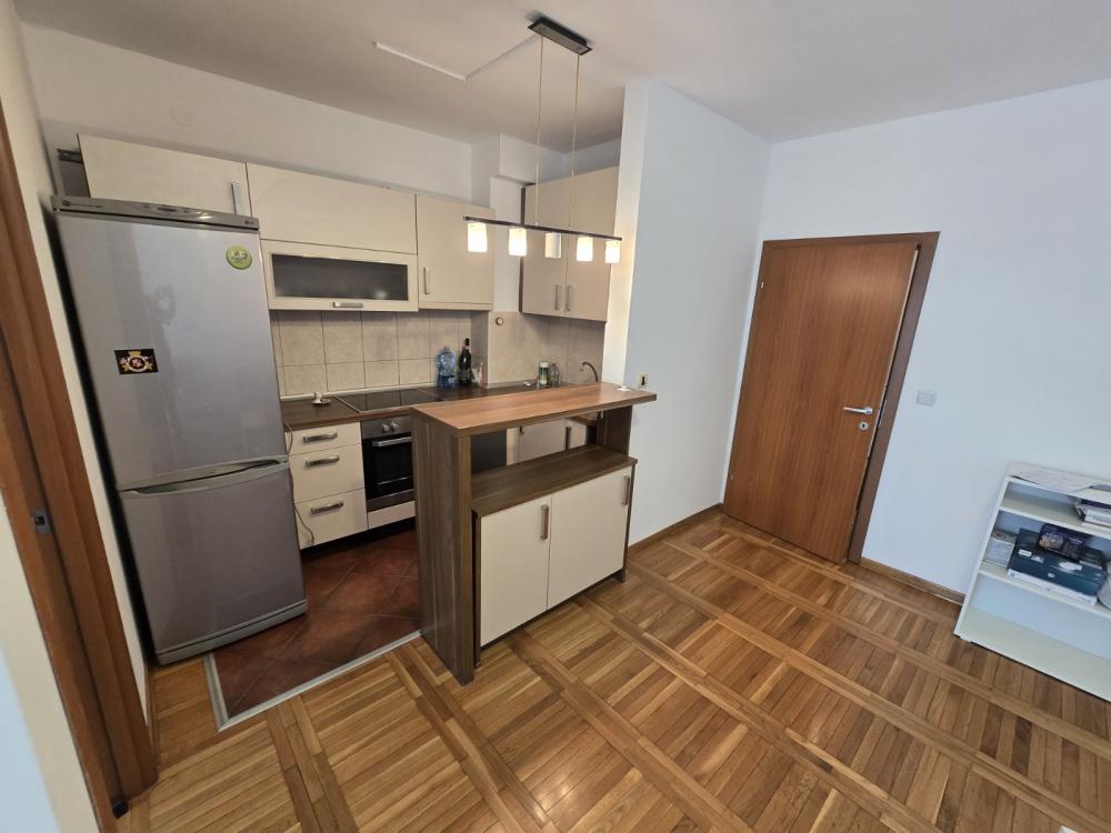 Slika 3 - Đakovačka, Trosoban stan za izdavanje, 57m2, 650€