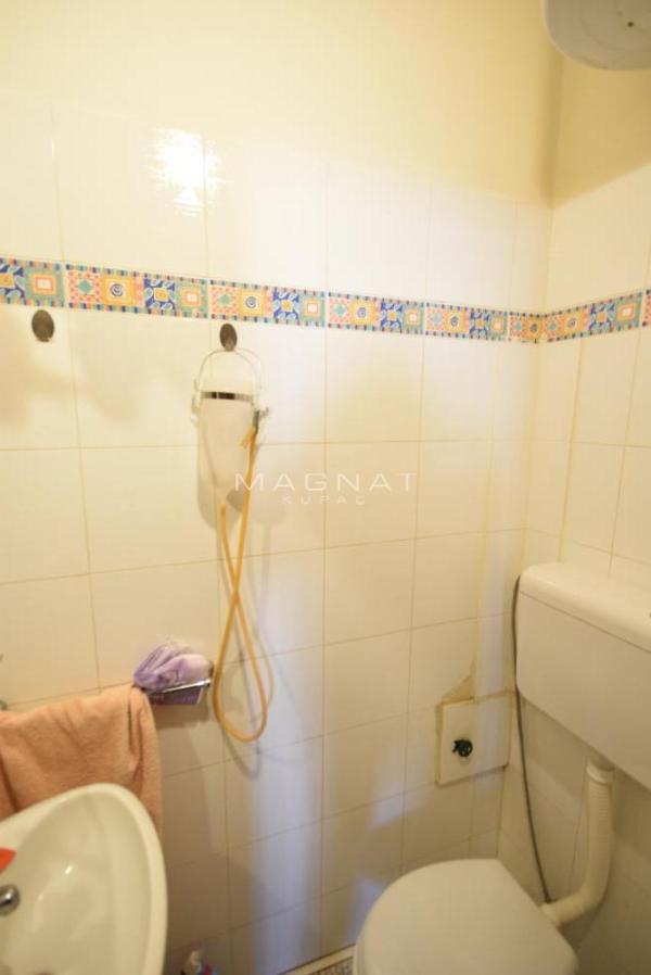 Slika 10 - Krunska, Trosoban stan na prodaju, 74m2, 399.000€