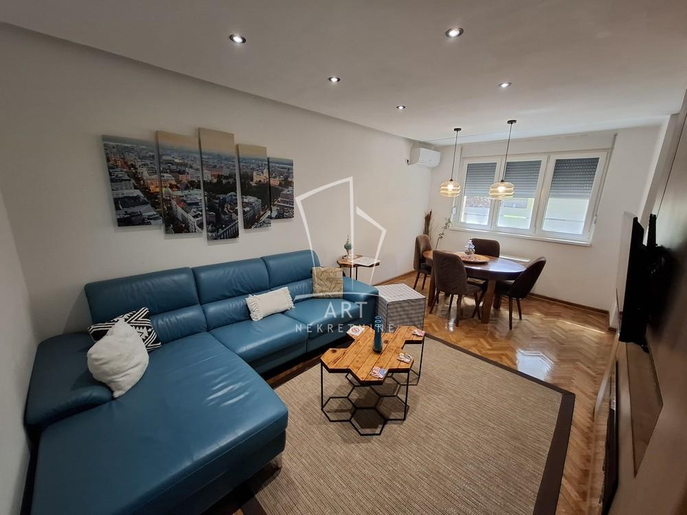 Slika 1 - Zemunska, Dvosoban stan za izdavanje, 55m2, 700€