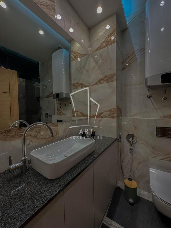 Slika 11 - Milovana Glišića, Petosoban stan za izdavanje, 120m2, 2.000€