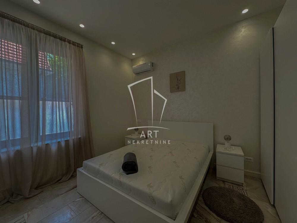 Slika 6 - Milovana Glišića, Petosoban stan za izdavanje, 120m2, 2.000€