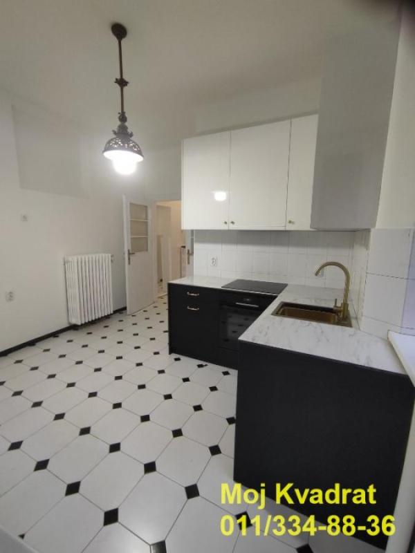 Slika 5 - Troiposoban stan za izdavanje, 136m2, 2.000€