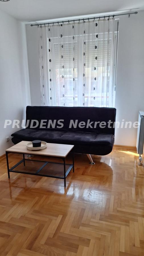 Slika 1 - Generala Štefanika, Dvosoban stan za izdavanje, 49m2, 500€