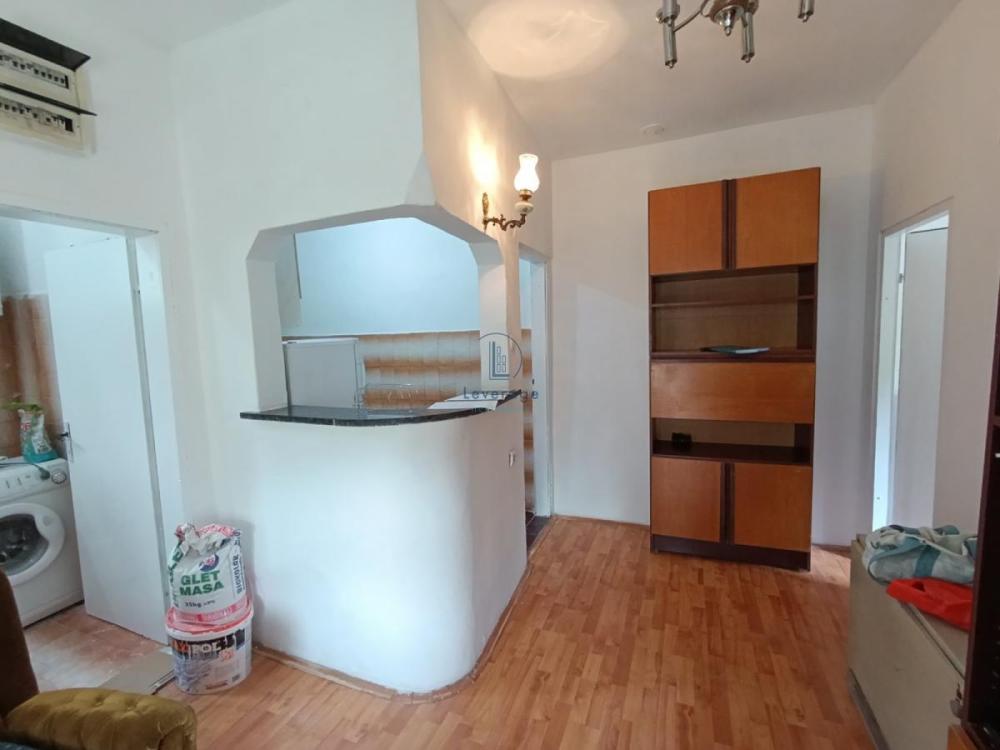 Slika 1 - Marijane Gregoran, Dvoiposoban stan za izdavanje, 55m2, 250€