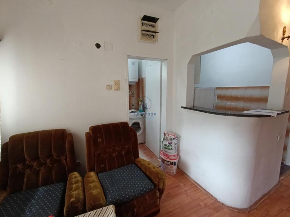 Slika 2 - Marijane Gregoran, Dvoiposoban stan za izdavanje, 55m2, 250€