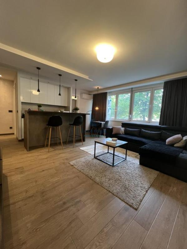 Slika 2 - Bulevar Zorana Đinđića, Dvosoban stan za izdavanje, 59m2, 800€