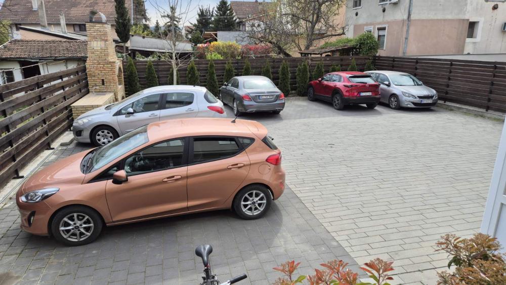Slika 2 - Stanoja Glavasa,  Lokal na prodaju, 464m2, 1.100.000€