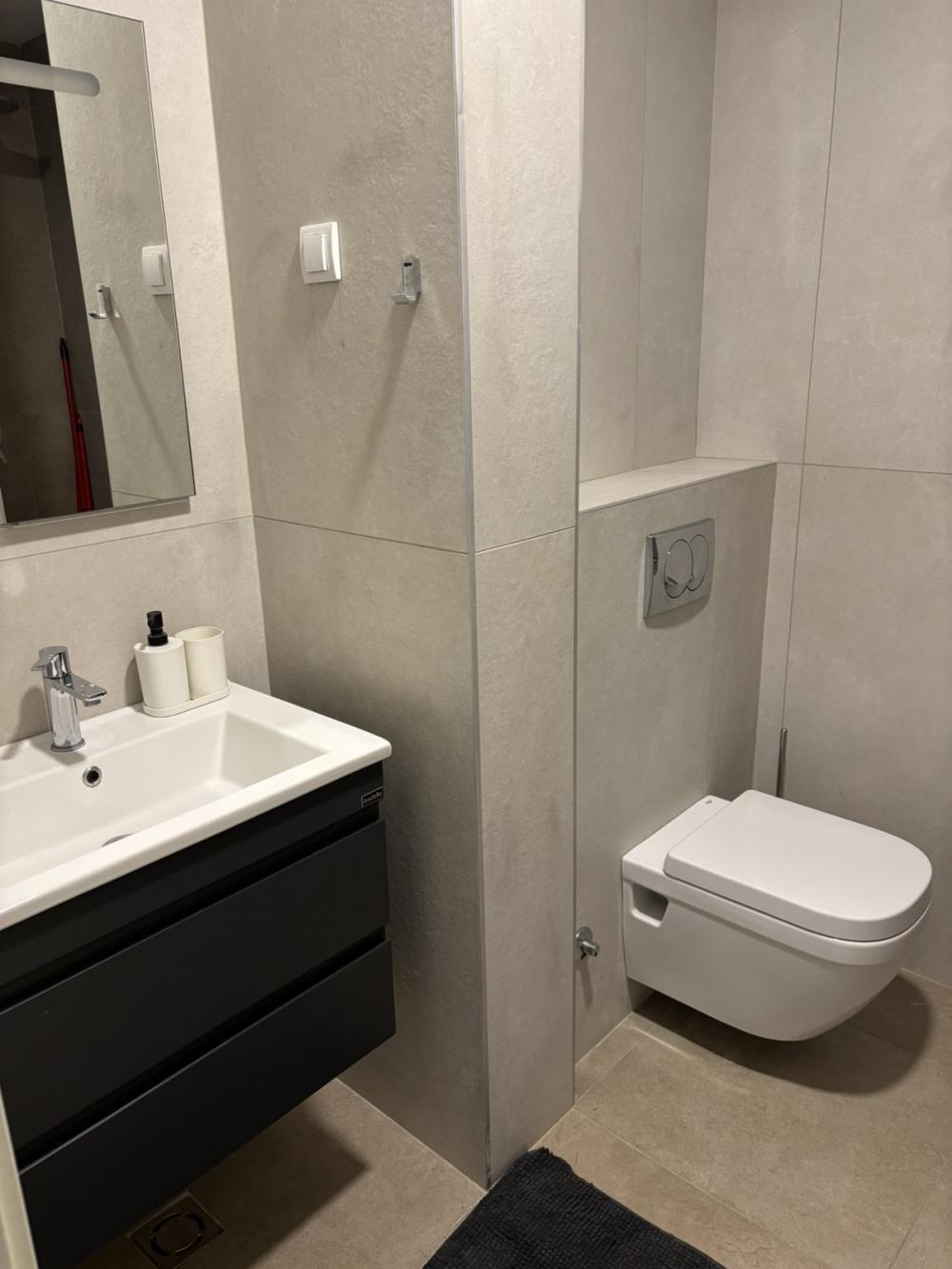 Slika 8 - Tadije Sondermajera, Trosoban stan za izdavanje, 70m2, 1.500€