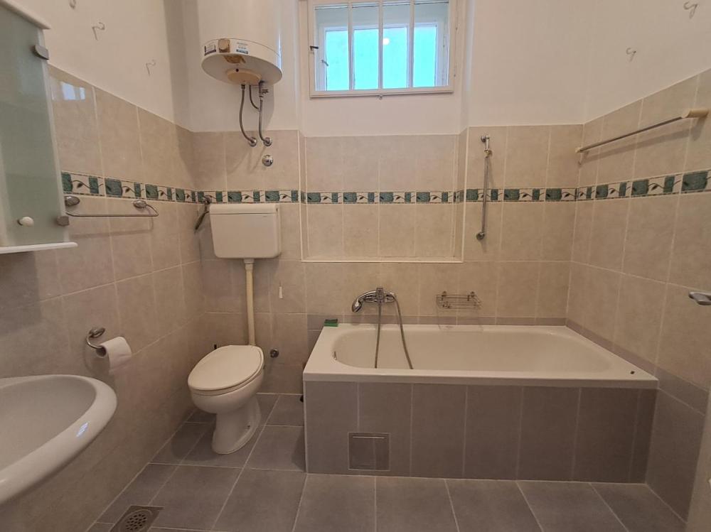 Slika 4 - Dvosoban stan za izdavanje, 62m2, 350€