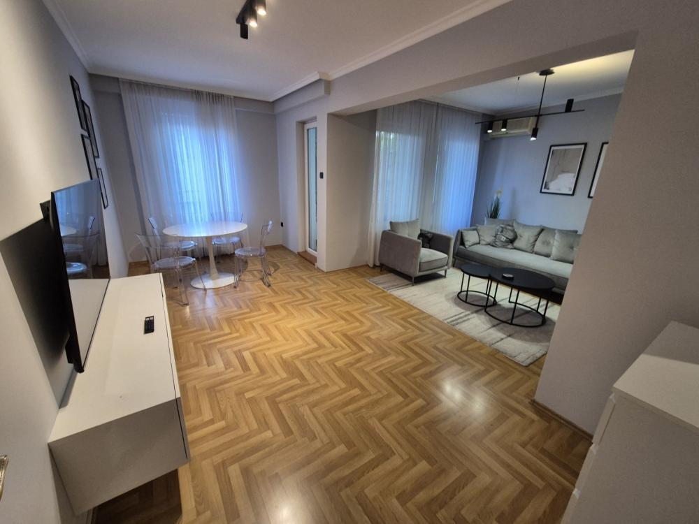 Glavna slika -Kneza Danila, Dvosoban stan za izdavanje, 65m2, 800€