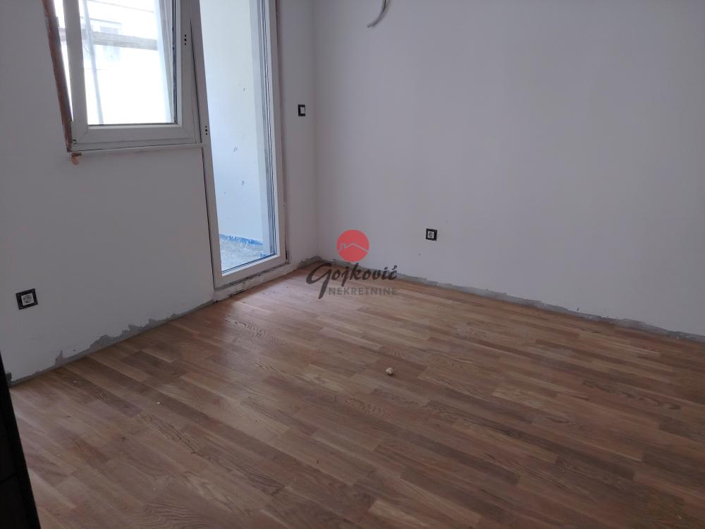 Slika 4 - Vitezova Karađorđeve Zvezde, Dvoiposoban stan na prodaju, 54m2, 124.000€