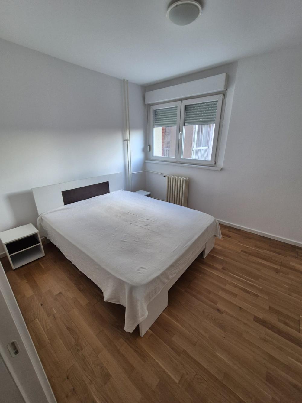 Slika 3 - Džona Kenedija, Trosoban stan za izdavanje, 65m2, 650€