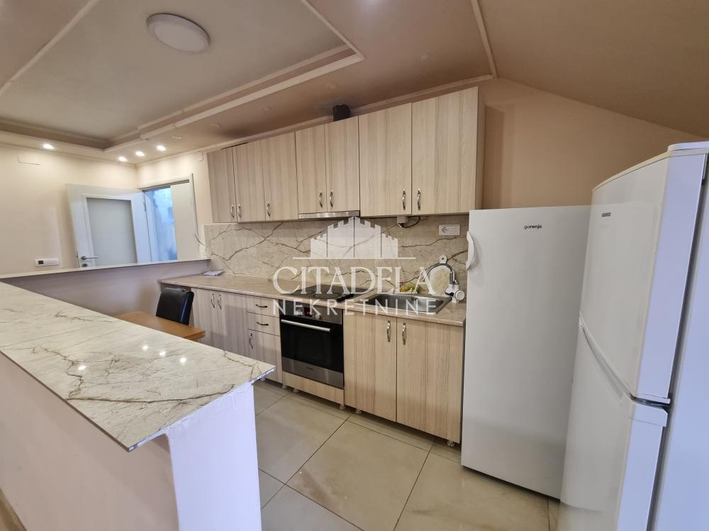 Slika 6 - Svete Milutinovića, Petosoban stan za izdavanje, 134m2, 1.000€