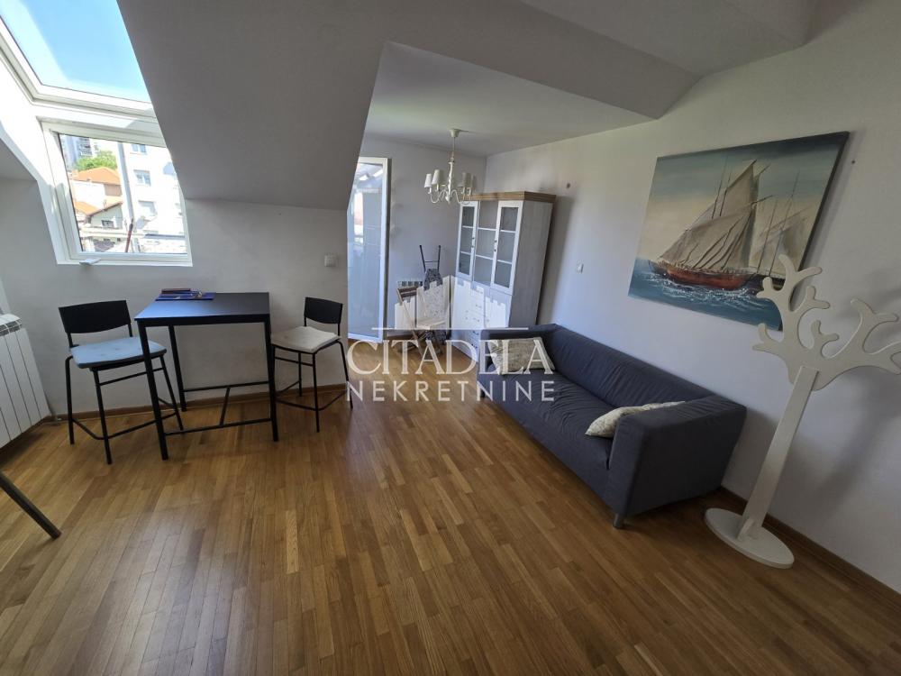 Slika 1 - Cerska, Jednoiposoban stan na prodaju, 29m2, 135.000€