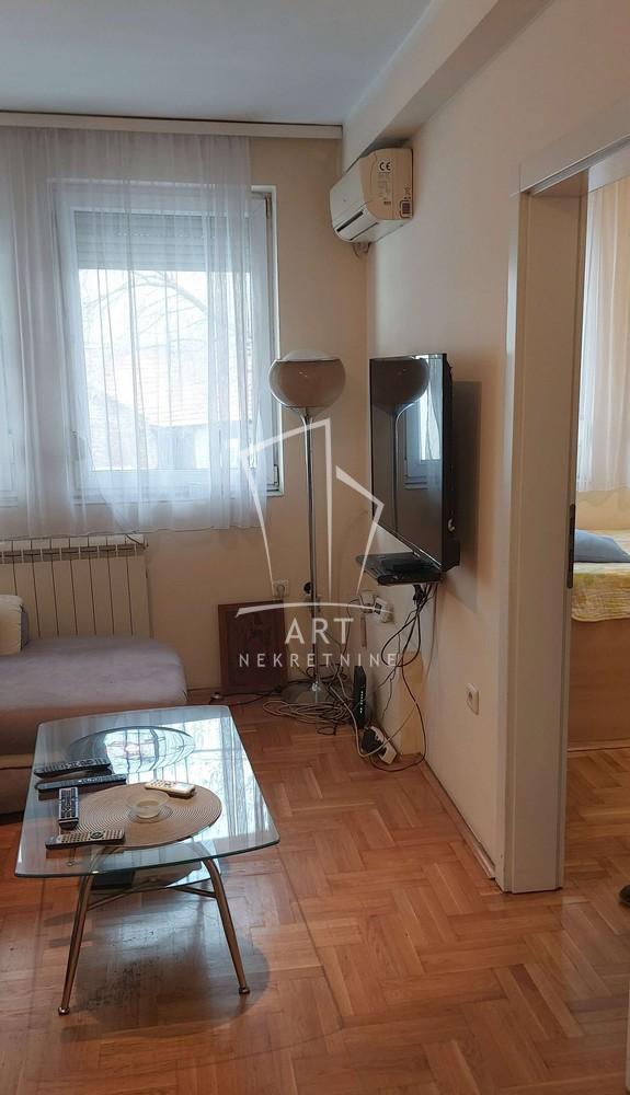 Slika 1 - Maksima Gorkog, Jednoiposoban stan za izdavanje, 31m2, 450€