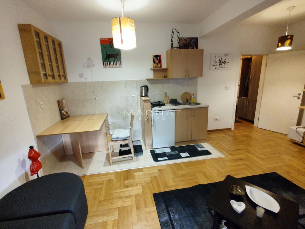 Slika 1 - Hadži Melentijeva, Jednosoban stan za izdavanje, 32m2, 450€