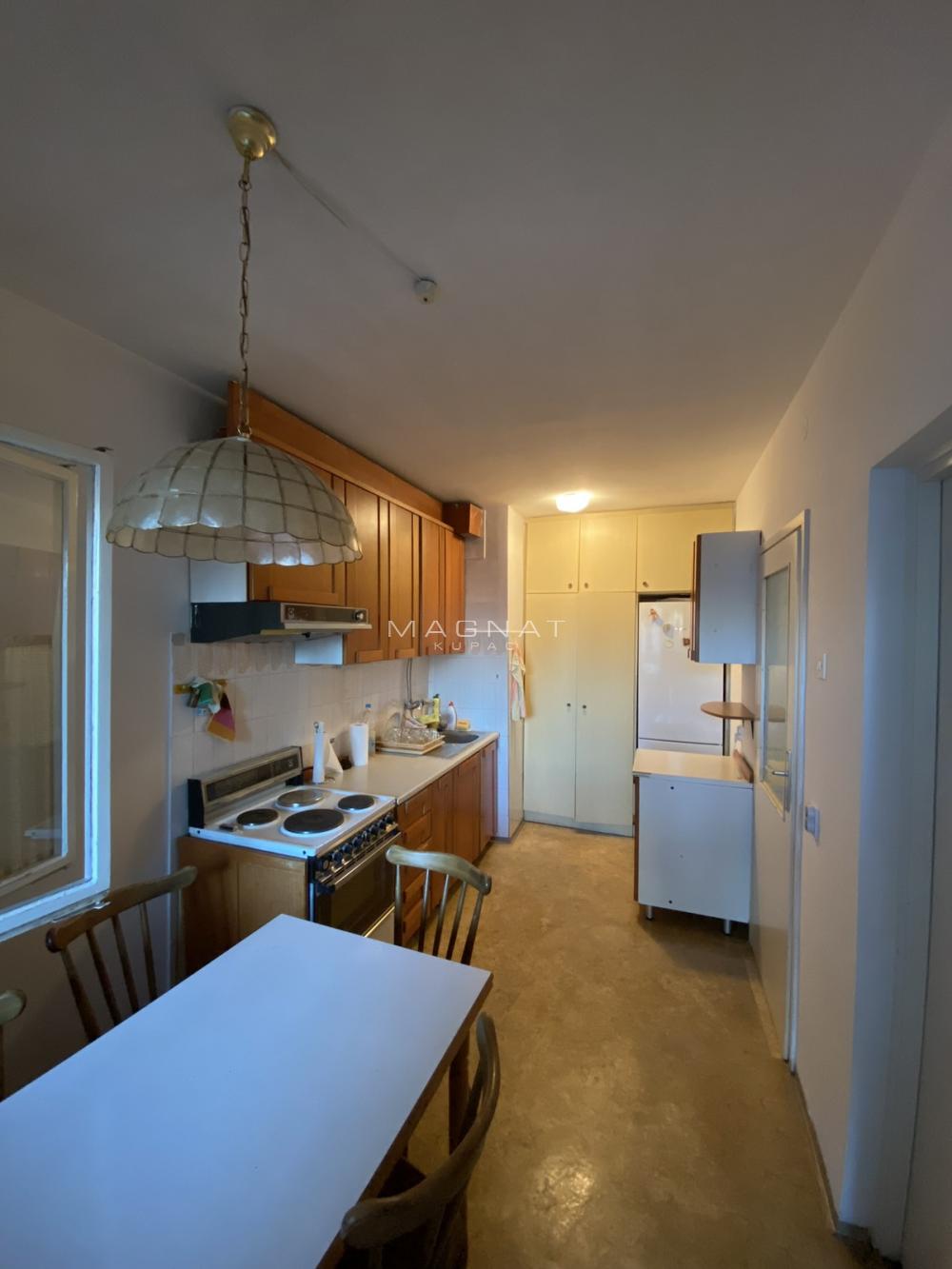 Slika 2 - Vladetina, Dvoiposoban stan na prodaju, 68m2, 285.000€