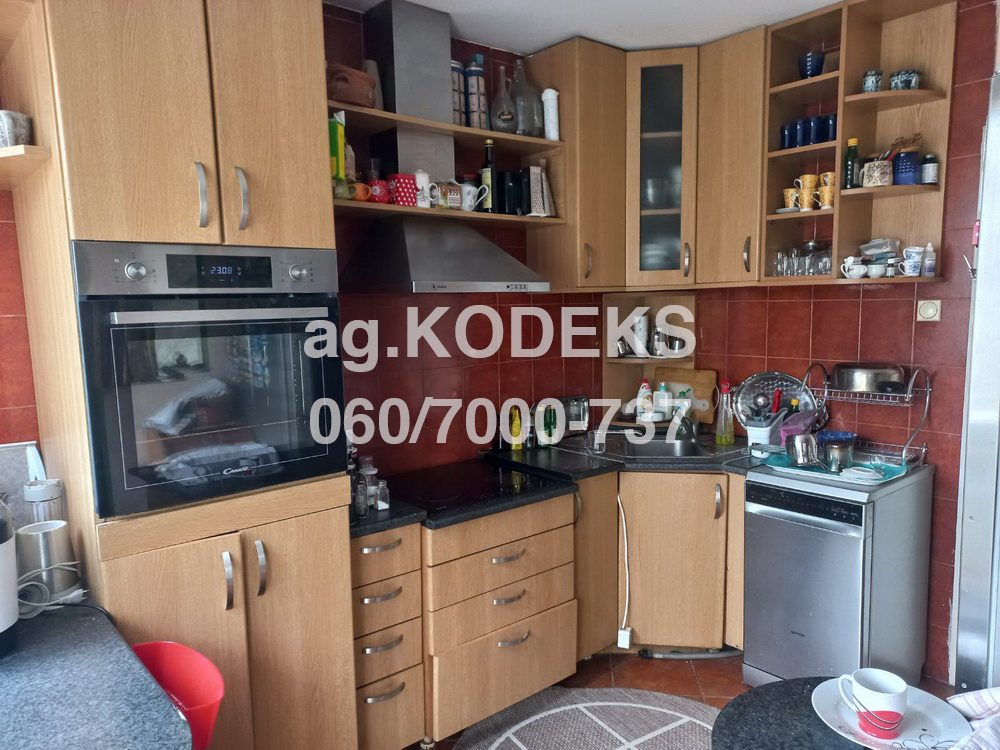 Slika 8 - Četvorosoban stan na prodaju, 100m2, 168.000€