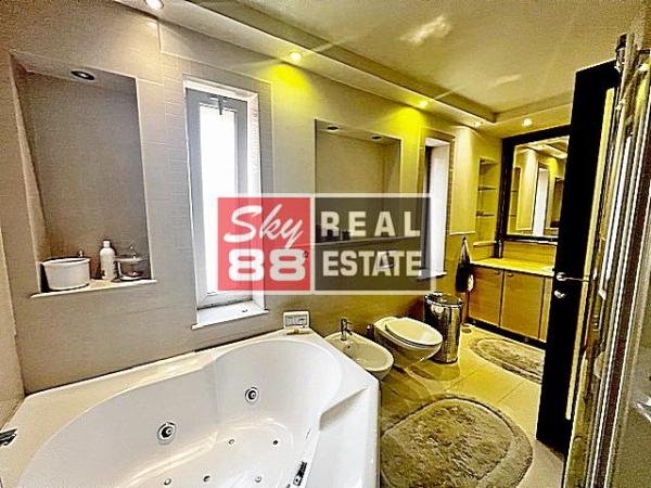 Slika 11 -  Kuća za izdavanje, 330m2, 2.900€
